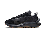 Nike Sacai VaporWaffle "Black Gum"