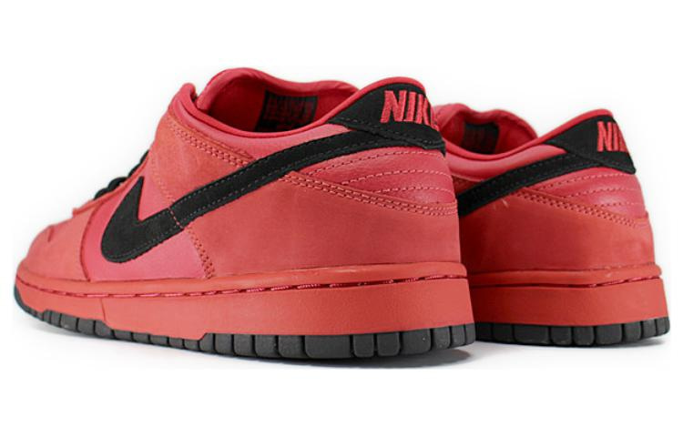 Nike Dunk Low Pro Sb 'True Red'