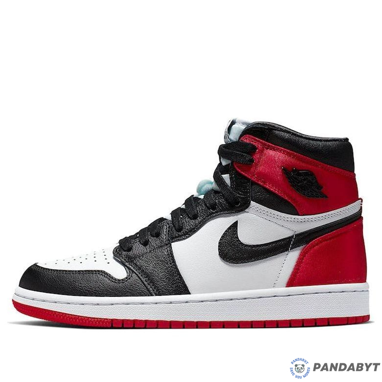 Pandabuy Air Jordan 1 Retro High 'Satin Black Toe'