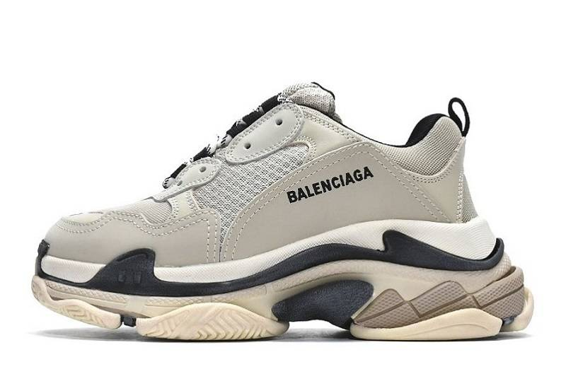 Balenciaga Triple S „Beige/Schwarz“