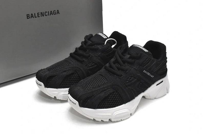 Tênis Balenciaga Phantom “Preto Branco”