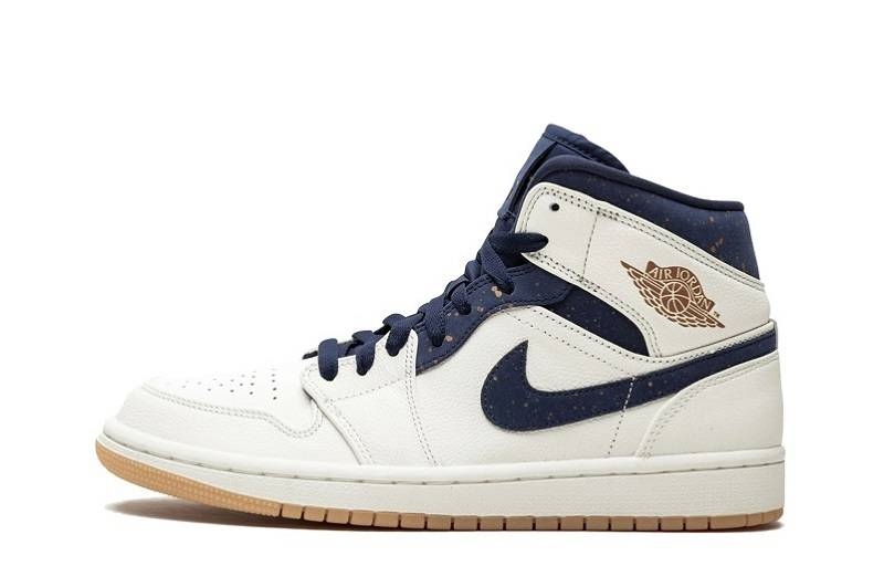 Air Jordan 1 "Jeter" Médio