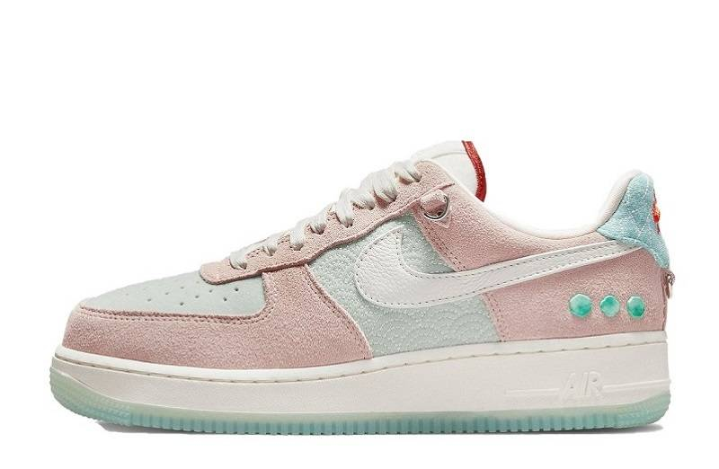 Nike Air Force 1 "Informe, senza forma, senza limiti"