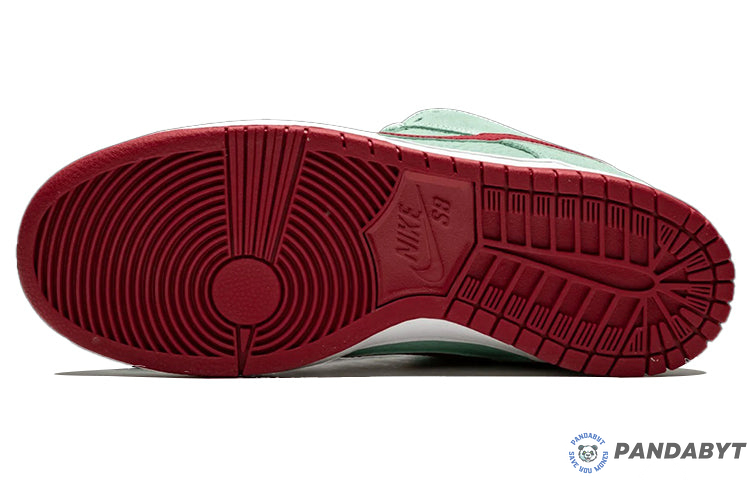 Pandabuy Nike Dunk Low Pro SB 'Mint Red'