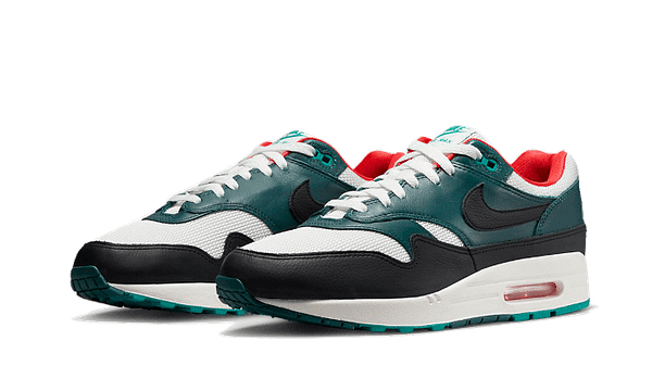 Air Max 1 Liverpool Lebron James