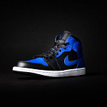 Air Jordan 1 Mid Hyper Royal Tumbled Leather