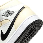 Air Jordan 1 Mid Wmns 'Coconut Milk'