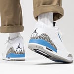 Air Jordan 3 Retro 'UNC'