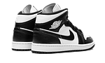 Air Jordan 1 Mid Panda