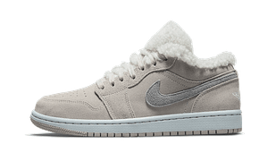 Air Jordan 1 Low SE Sherpa Fleece