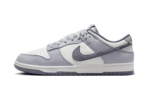 Dunk Low SE Light Carbon