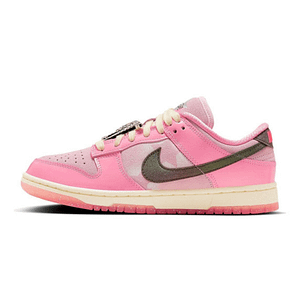 Nike Dunk Low 'Barbie'