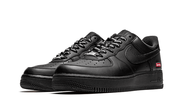 Air Force 1 Low Black Supreme