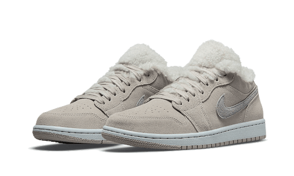 Air Jordan 1 Low Se Sherpa Fleece