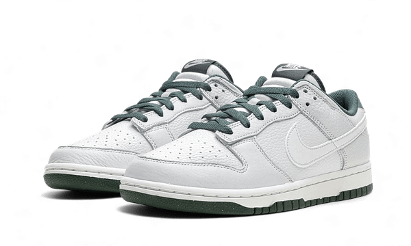 Dunk Low Retro Se Photon Dust Vintage Green