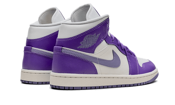 Air Jordan 1 Mid Action Grape