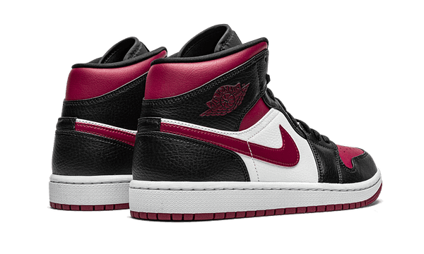 Air Jordan 1 Mid Bred Toe