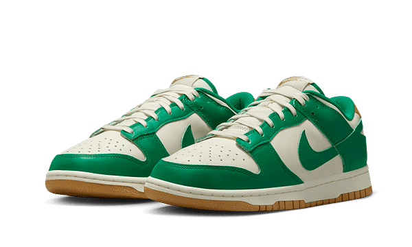 Dunk Low Malachite University Gold