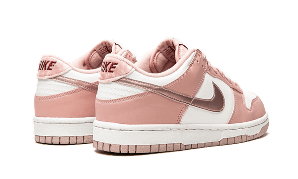 Dunk Low Pink Velvet