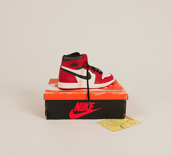 Air Jordan 1 High Chicago Lost And Found (Reimagined)