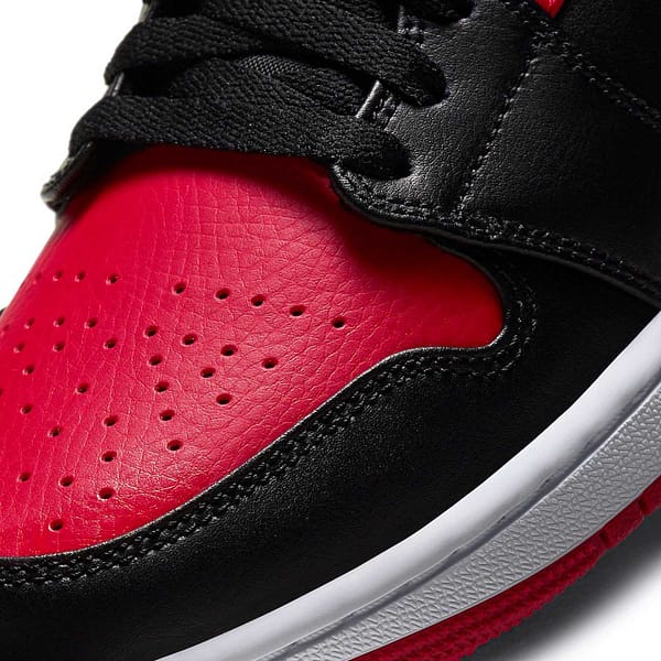 Air Jordan 1 Mid Banned 2020