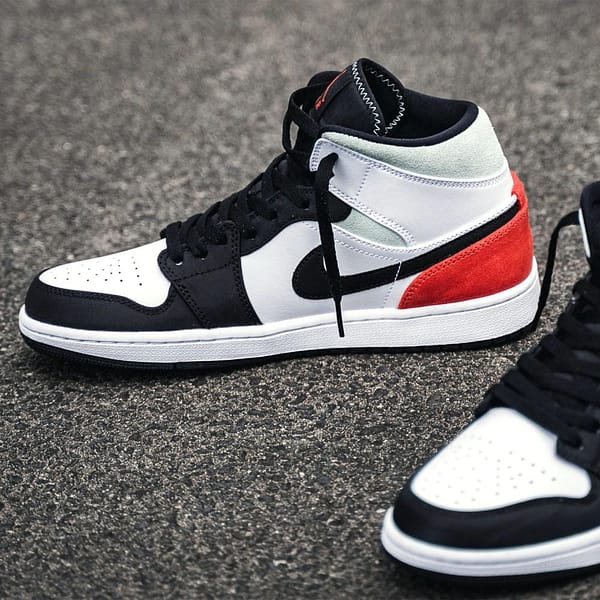 Air Jordan 1 Mid Se 'Union Black Toe'