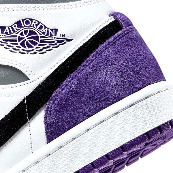 Air Jordan 1 Mid Se 'Varsity Purple'