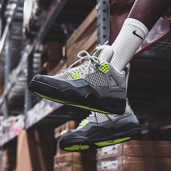 Air Jordan 4 Retro Se 'Neon 95'