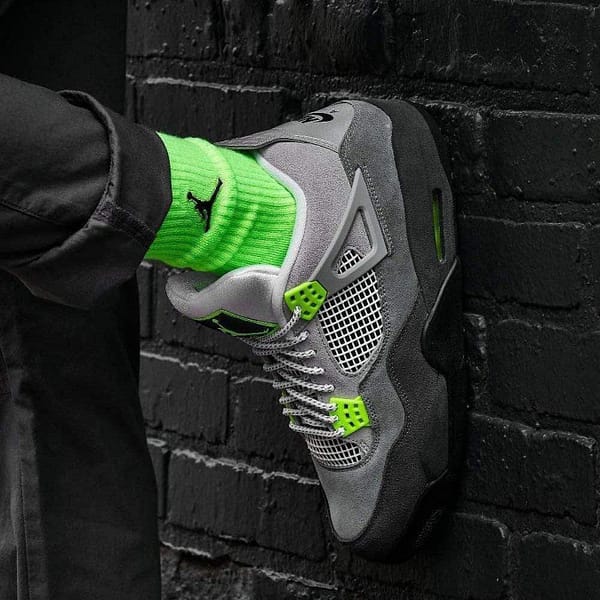 Air Jordan 4 Retro Se 'Neon 95'