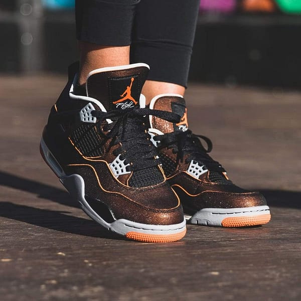 Air Jordan 4 Wmns Retro 'Starfish'