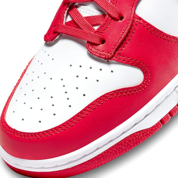 Nike Dunk High 'University Red'